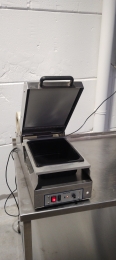 Sealing machine Duniform DF25